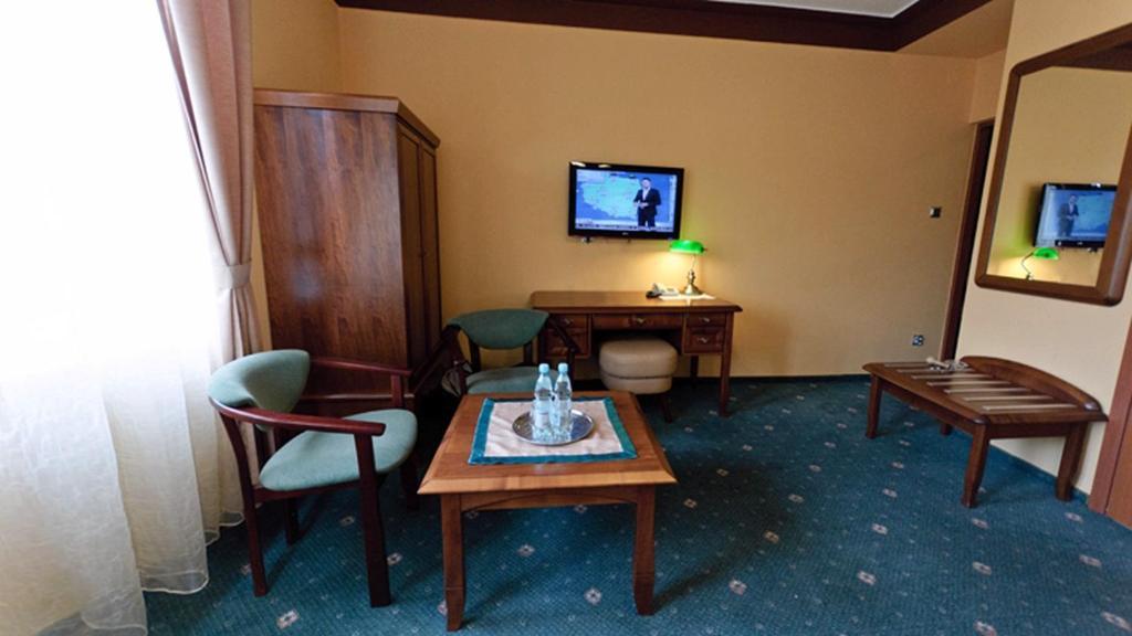 Park Hotel Świdnica Quarto foto